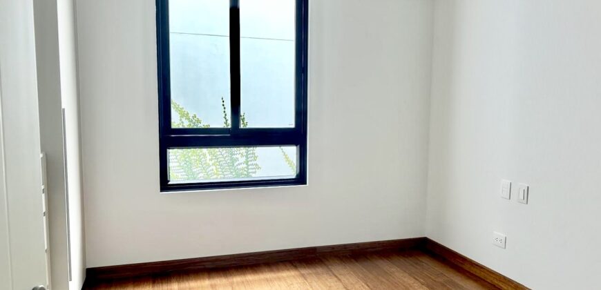 Venta de moderno departamento de estreno con terraza en San isidro